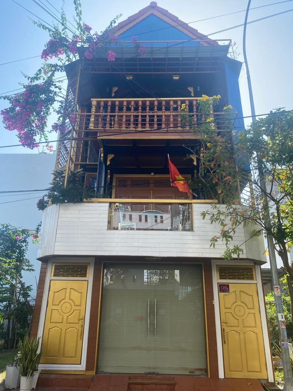 Biet Thu Go Wooden House Quy Nhon Canh Bien Villa Exteriör bild